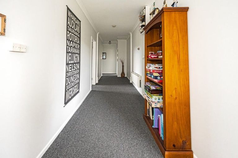 Photo of property in 16 Round Hill Road, Reidston, Oamaru, 9492