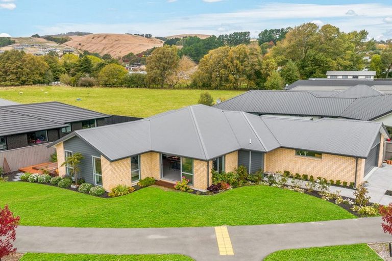 Photo of property in 72 Muirhill Street, Halswell, Christchurch, 8025