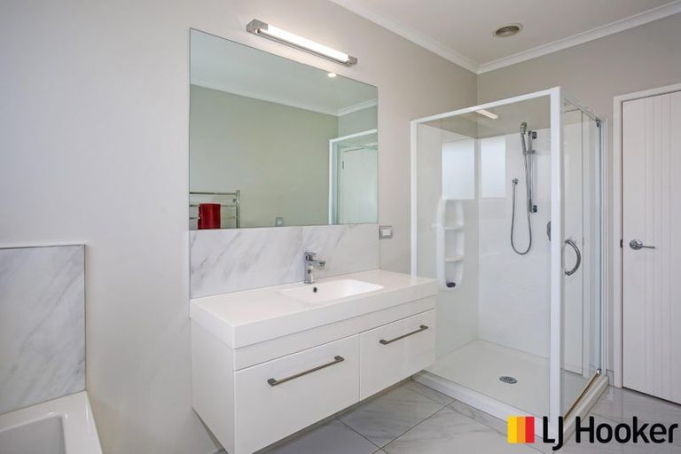 Photo of property in 19 Hillpark Drive, Pokeno, 2402