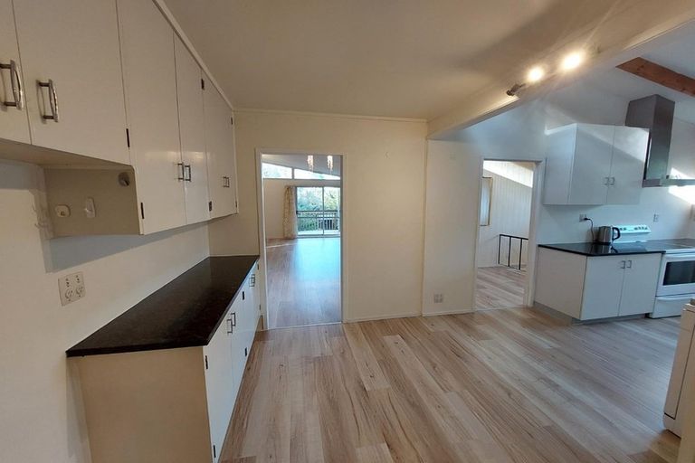 Photo of property in 22 Korotaha Terrace, Rothesay Bay, Auckland, 0630