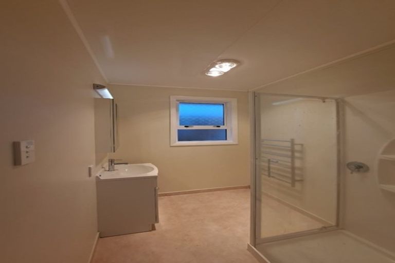 Photo of property in 85a Wrantage Street, Westown, New Plymouth, 4310