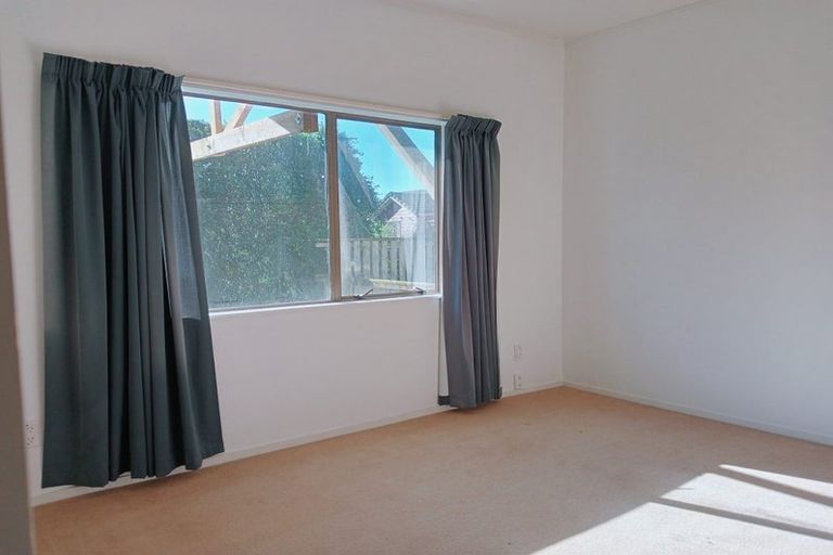 Photo of property in 37 Lynmouth Avenue, Karori, Wellington, 6012