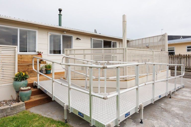 Photo of property in 20 Thomas Place, Foxton Beach, Foxton, 4815