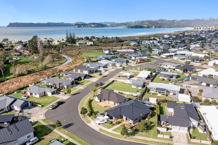 Photo of property in 17 Alf Simpson Drive, Whitianga, 3510