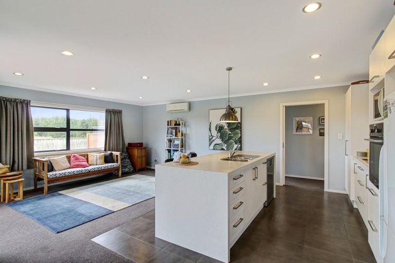 Photo of property in 9 Oxnam Place, Foxton Beach, Foxton, 4815