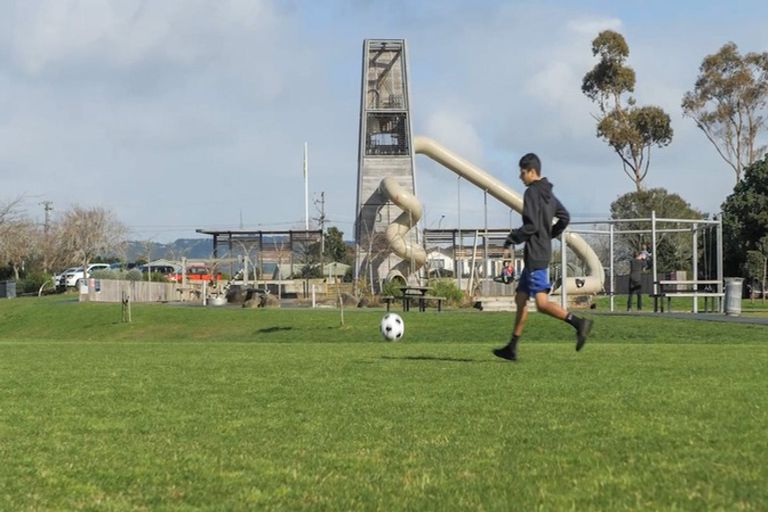 Photo of property in 18b West Coast Road, Glen Eden, Auckland, 0602