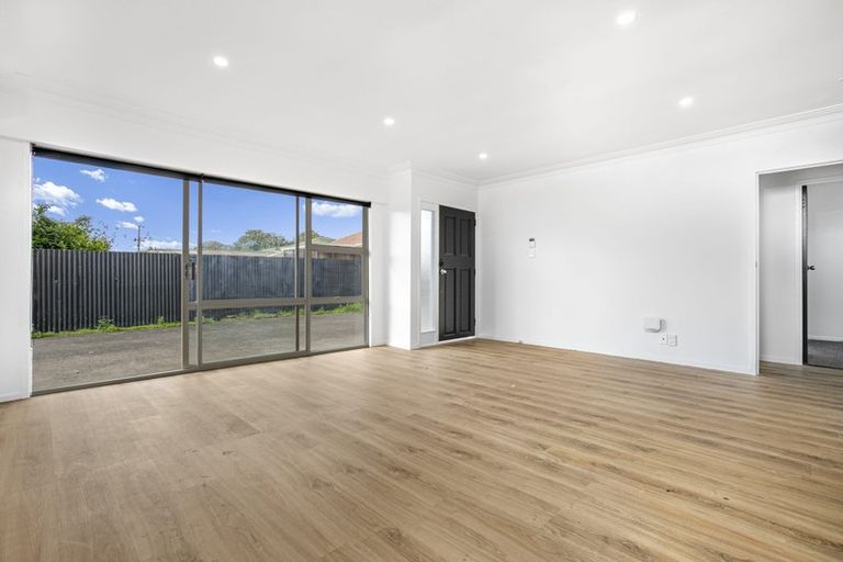 Photo of property in 2/68 Hoteo Avenue, Papatoetoe, Auckland, 2025