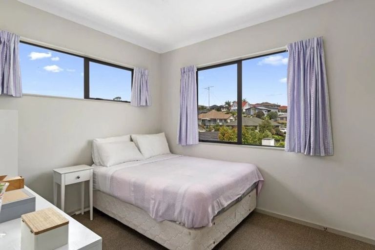 Photo of property in 52 Inverness Drive, Pyes Pa, Tauranga, 3112