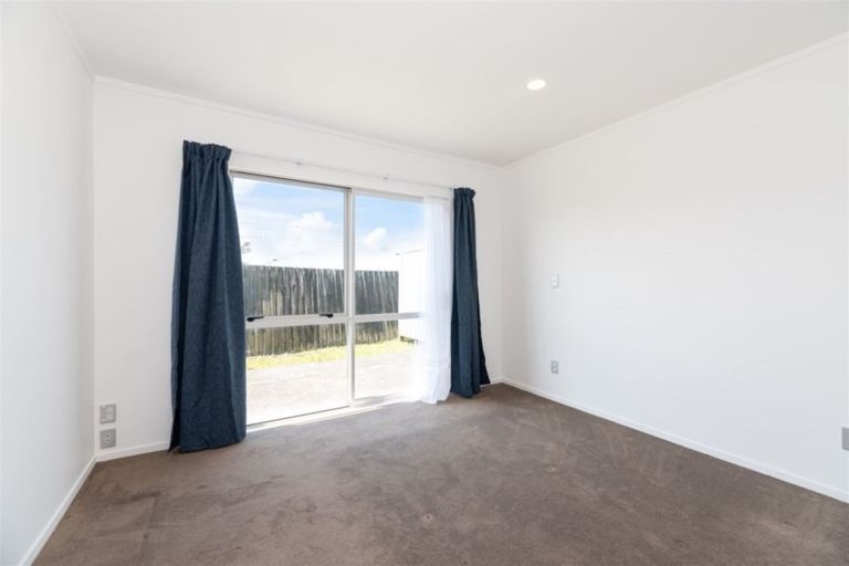 Photo of property in 87 Pooks Road, Ranui, Auckland, 0612