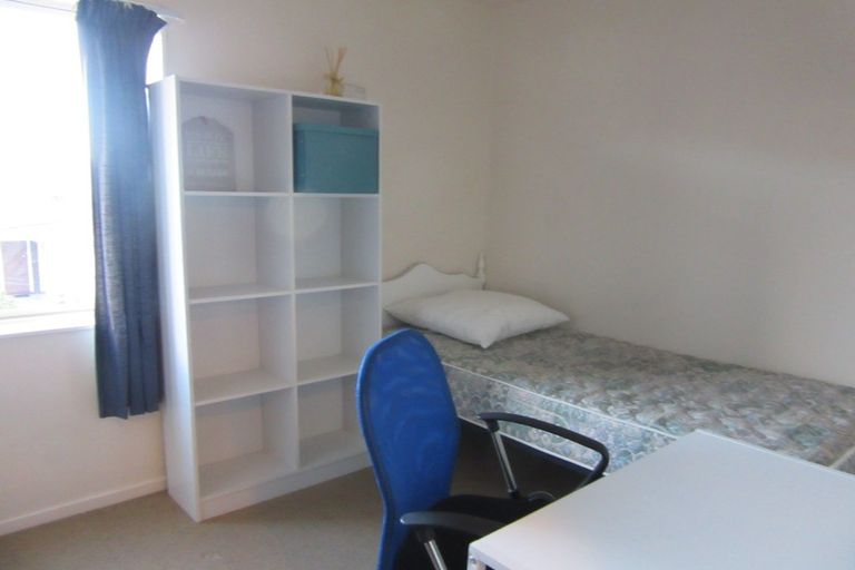 Photo of property in Luxford Villas, 207/72 Herald Street, Berhampore, Wellington, 6023