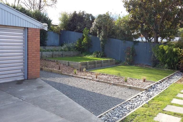 Photo of property in 14 Hurunui Street, Cracroft, Christchurch, 8025