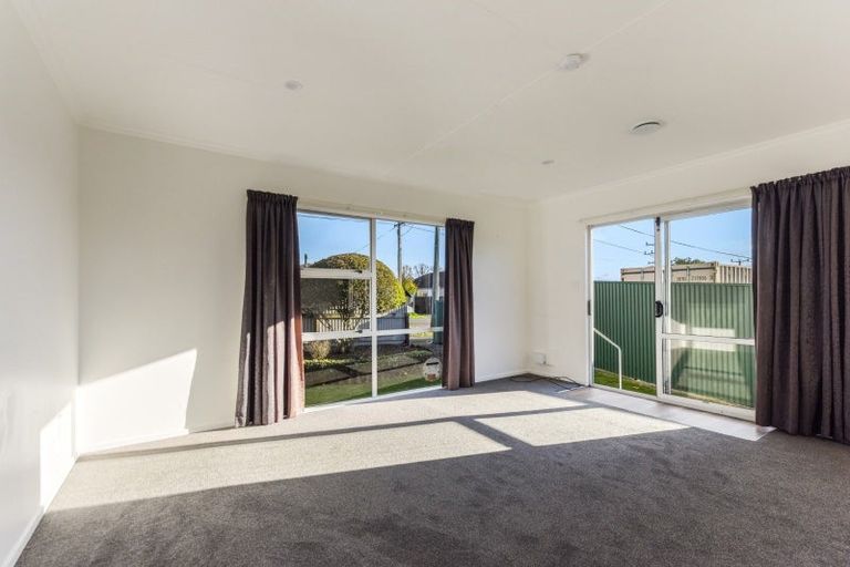 Photo of property in 32 Taupata Street, Stoke, Nelson, 7011