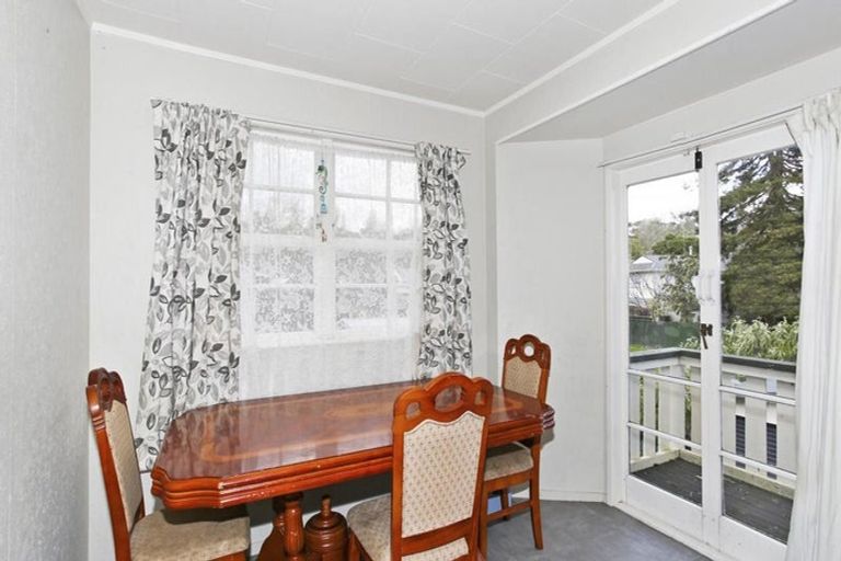 Photo of property in 27 Fairdale Avenue, Red Hill, Papakura, 2110