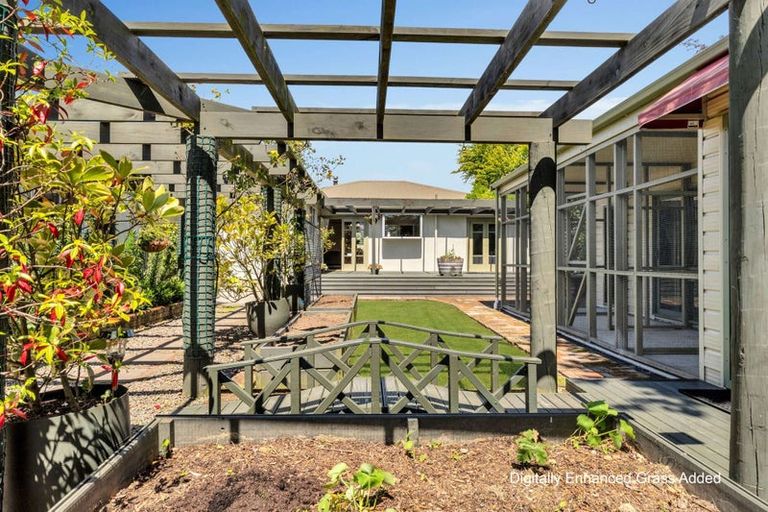 Photo of property in 130a Cook Street, West End, Palmerston North, 4410