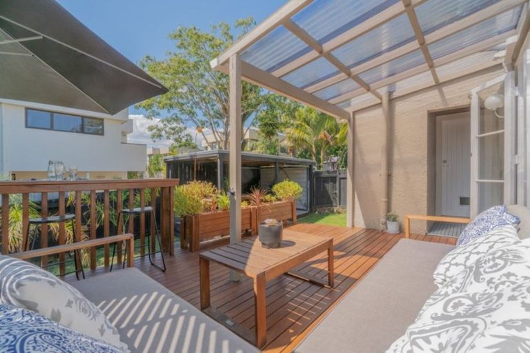 Photo of property in 1/24 Gardner Avenue, New Lynn, Auckland, 0600