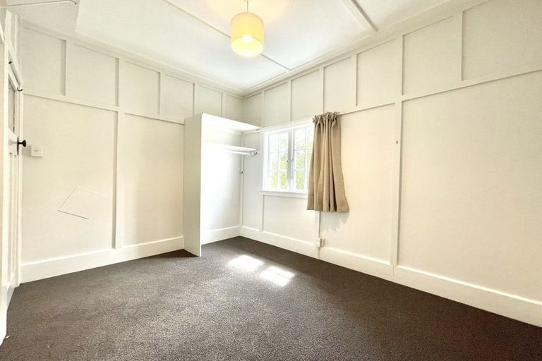 Photo of property in 45a-b Rawhiti Terrace, Kelburn, Wellington, 6012