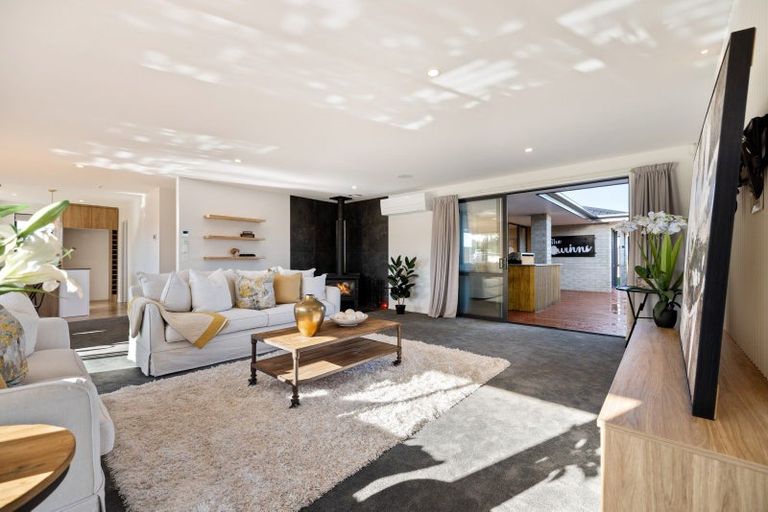 Photo of property in 8 Plover Avenue, Amberley, 7410