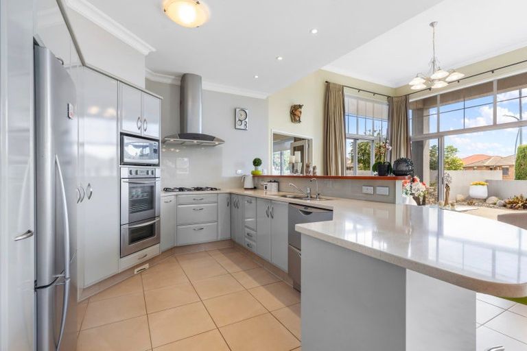 Photo of property in 1 Saratoga Court, Papamoa Beach, Papamoa, 3118