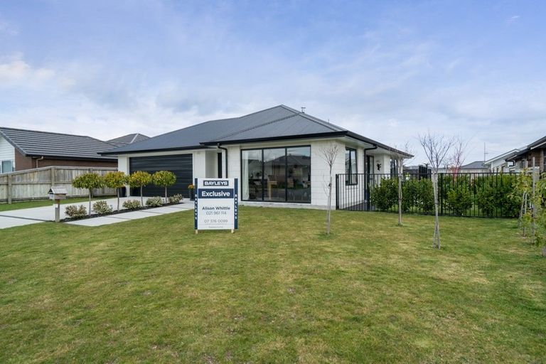 Photo of property in 15 Huka Heights Drive, Rangatira Park, Taupo, 3330