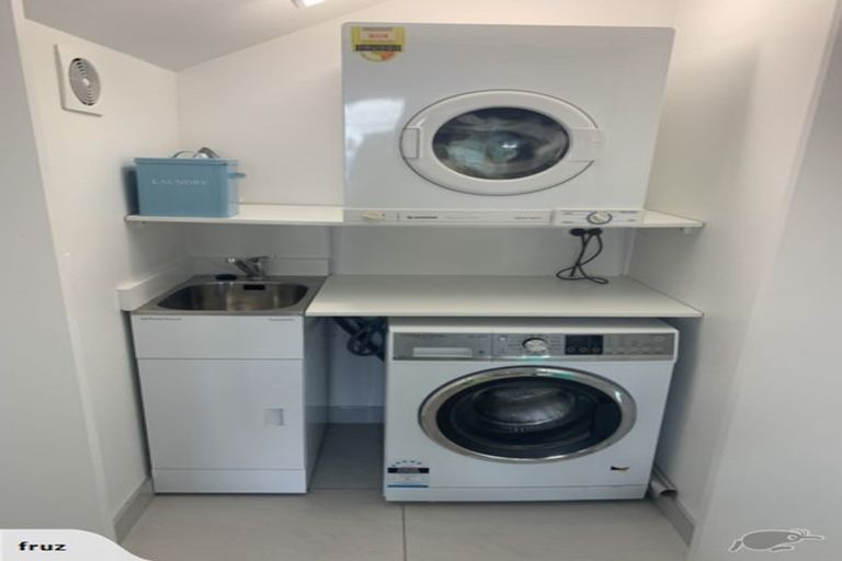 Photo of property in 19 Courage Road, Papakura, 2110