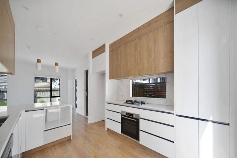 Photo of property in 64 Landscape Road, Papatoetoe, Auckland, 2025