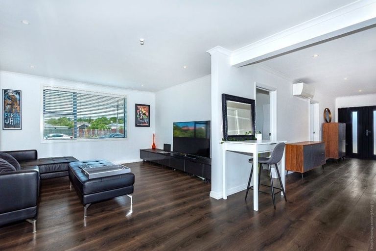 Photo of property in 150 Beach Road, North New Brighton, Christchurch, 8083