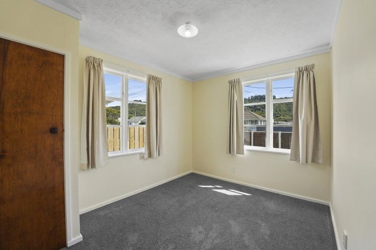Photo of property in 24 Reynolds Street, Taita, Lower Hutt, 5011