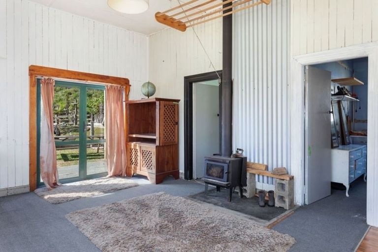 Photo of property in 281 Tirohanga Road, Tirohanga, Opotiki, 3197