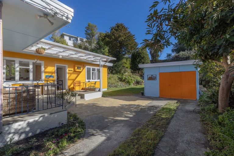 Photo of property in 22 Dale Road, Raumati South, Paraparaumu, 5032