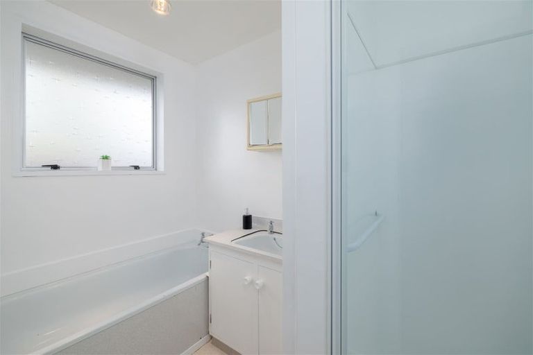 Photo of property in 1/275 Hendersons Road, Hoon Hay, Christchurch, 8025