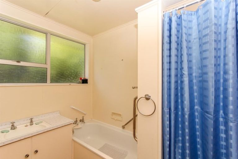 Photo of property in 1/16 Puni Street, Fitzroy, New Plymouth, 4312