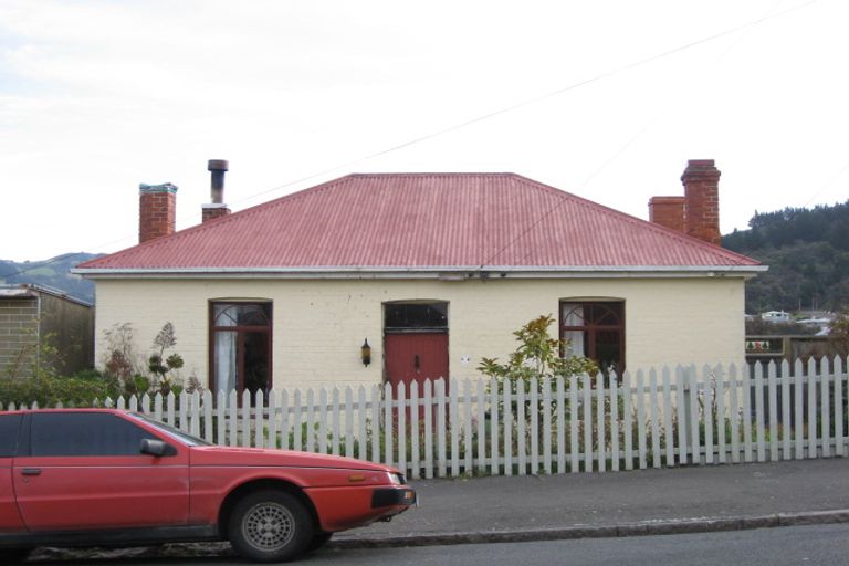 Photo of property in 6 Magnetic Street, Port Chalmers, 9023