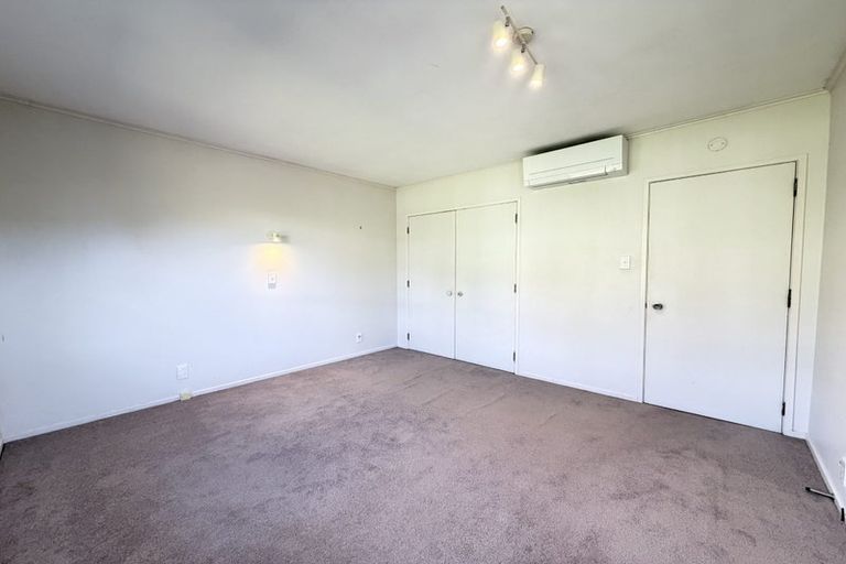 Photo of property in 122 Hugh Green Drive, Pinehill, Auckland, 0632