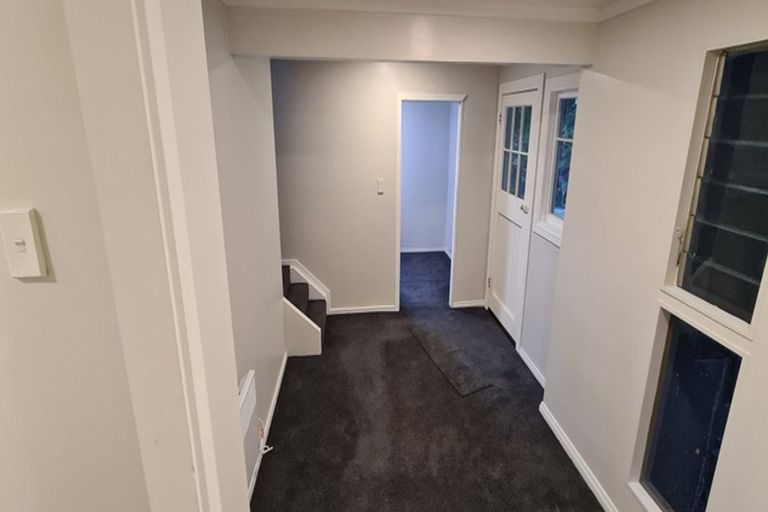 Photo of property in 261 Grounsell Crescent, Belmont, Lower Hutt, 5010