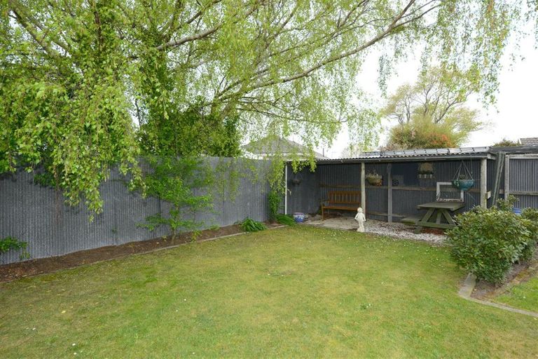 Photo of property in 65 Saint Heliers Crescent, Aranui, Christchurch, 8061