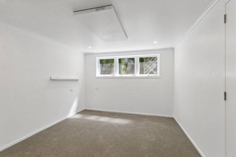 Photo of property in 11 Easdale Street, Kelburn, Wellington, 6012