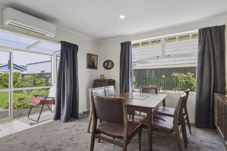 Photo of property in 11 Hargest Crescent, Saint Kilda, Dunedin, 9012