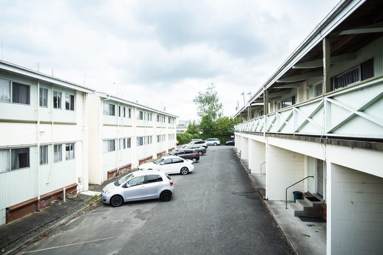 Photo of property in 1-27/21 Te Aroha Street, Hamilton East, Hamilton, 3216