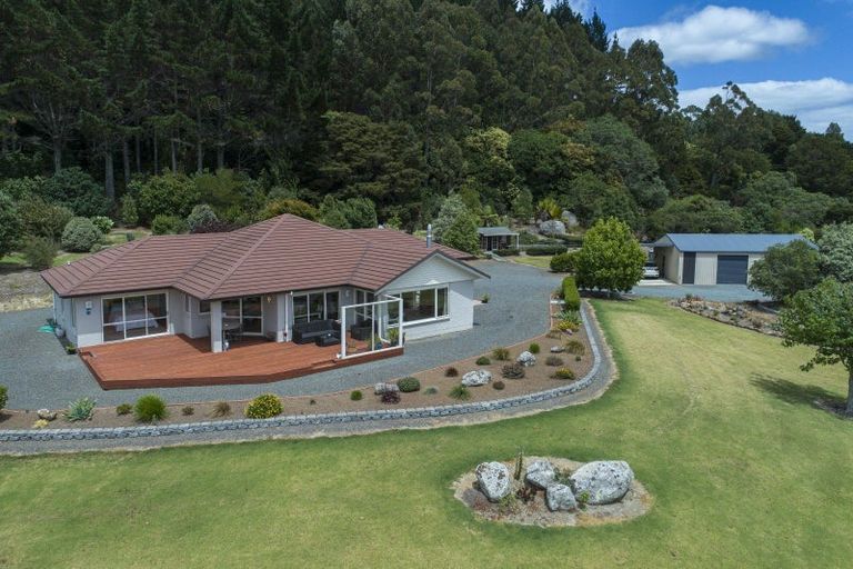 Photo of property in 476 Crane Road, Kauri, Kamo, 0185