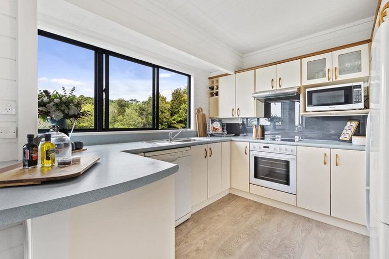 Photo of property in 822 Ponga Road, Opaheke, Papakura, 2584