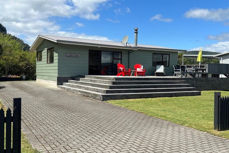Photo of property in 60 Tamatea Street, Rotoiti Forest, Rotorua, 3074