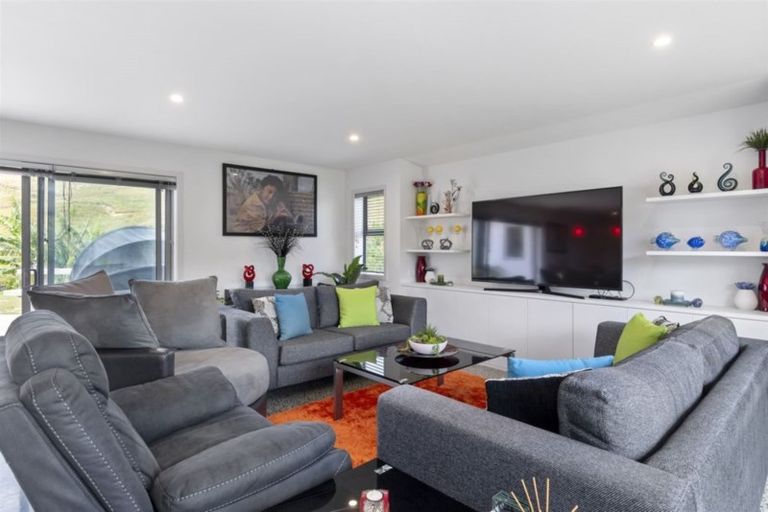 Photo of property in 66 Falcon Drive, Welcome Bay, Tauranga, 3112