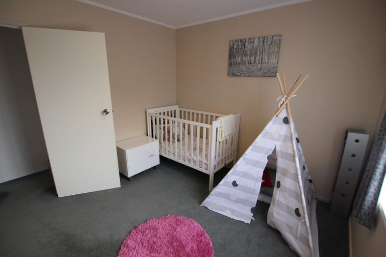Photo of property in 1 Urban Grove, Ranui, Auckland, 0612