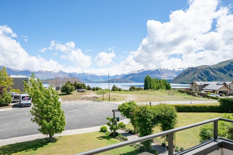 Photo of property in 4 Baker Grove, Wanaka, 9305