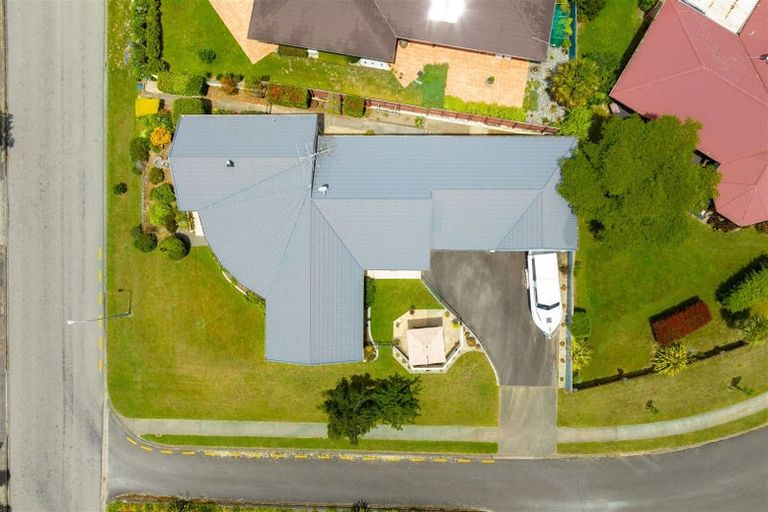 Photo of property in 8 Ranui Street, Waikawa, Picton, 7220