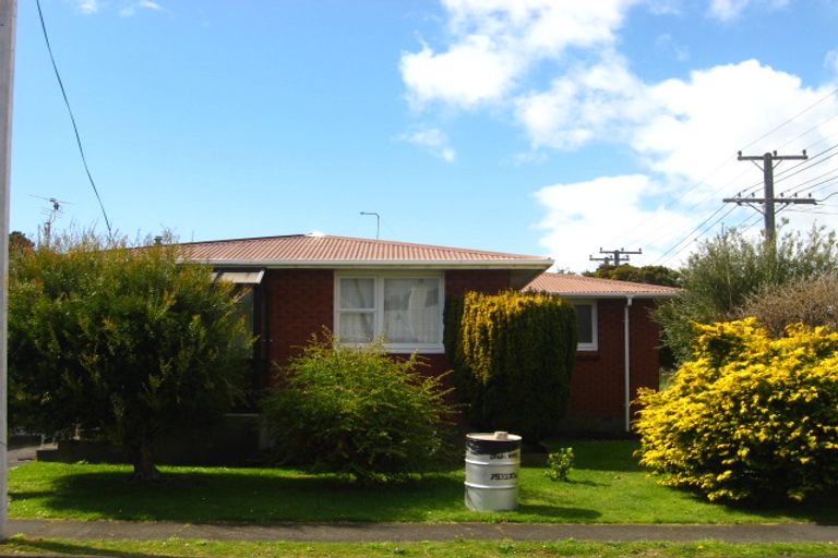 Photo of property in 29 Stoke Street, Westown, New Plymouth, 4310