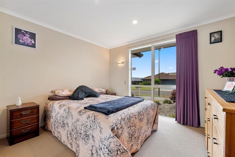 Photo of property in 47 Hamon Place, Pukehangi, Rotorua, 3015