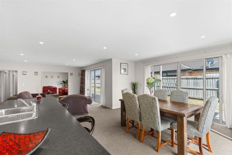 Photo of property in 22 Vasari Grange, Rolleston, 7614