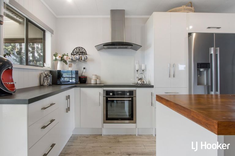 Photo of property in 39 Hanlen Avenue, Waihi Beach, 3611