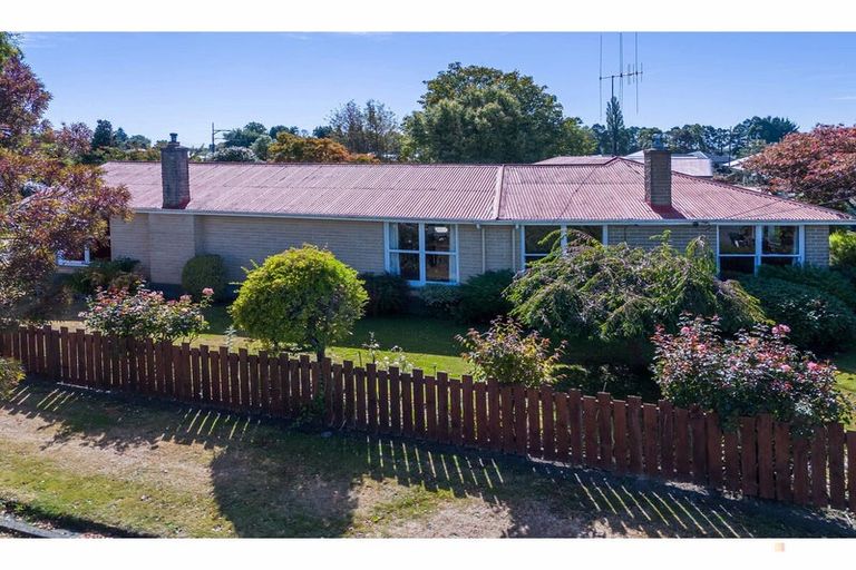 Photo of property in 35 Connolly Street, Geraldine, 7930